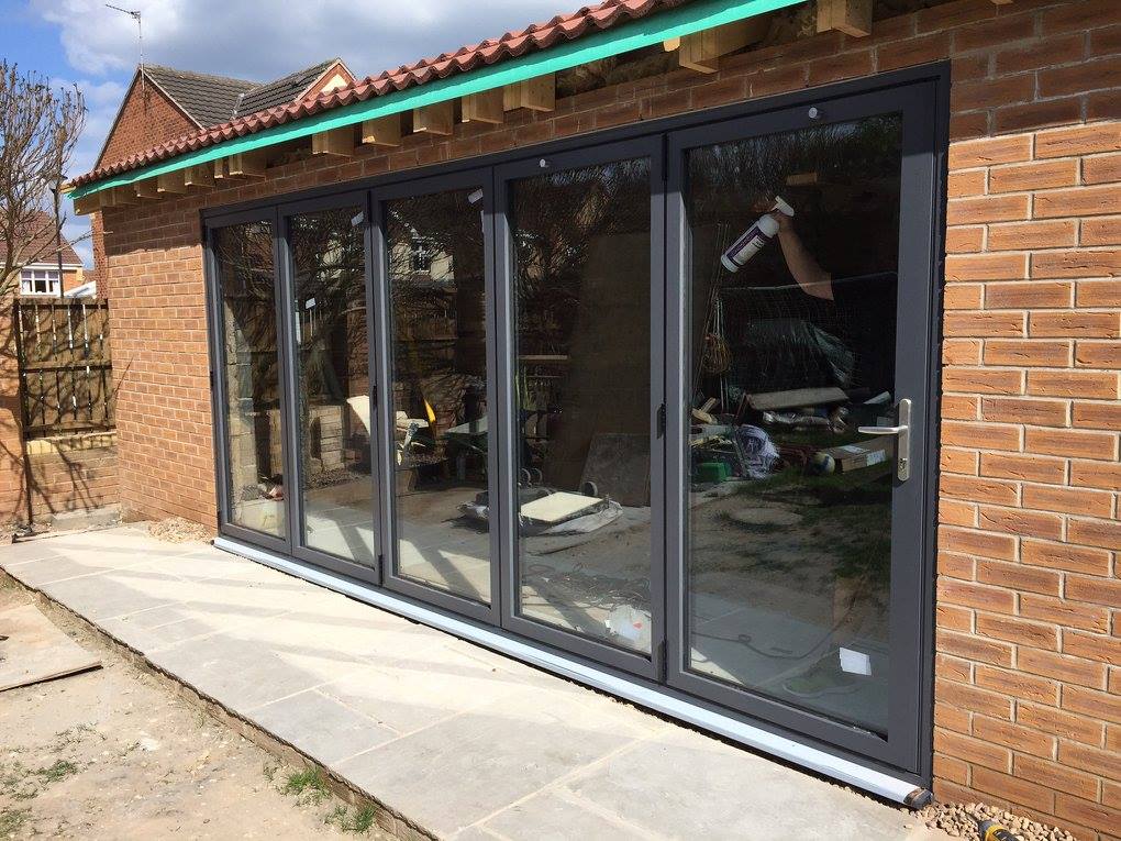 Aluminium 5 Door Bifold